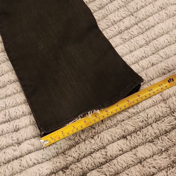 Faded blackish-gray 7 for all Mankind bootcut jeans size 29. - Picture 12 of 13